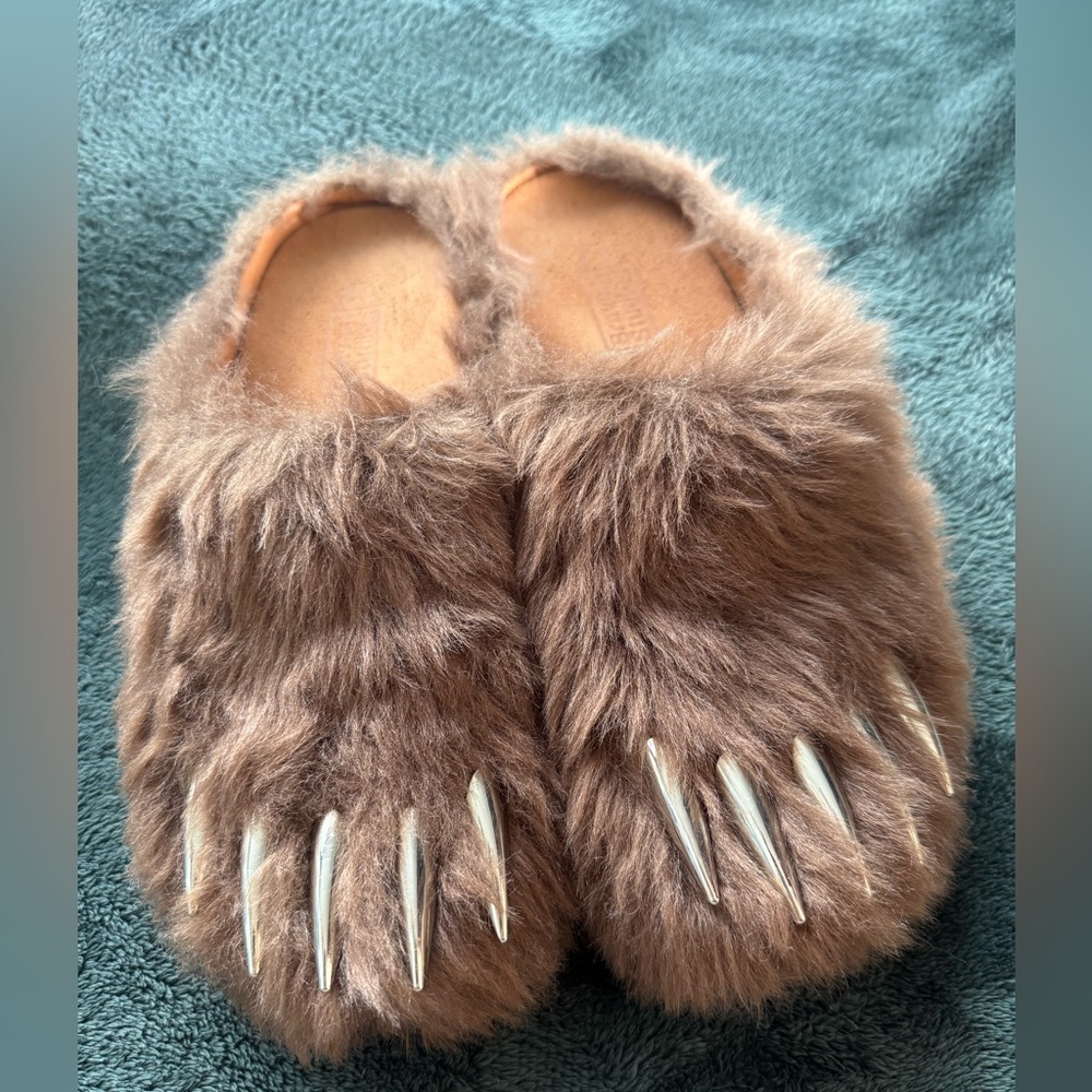 Bravest Studios Bear Claw Mules - Picture 4 of 5